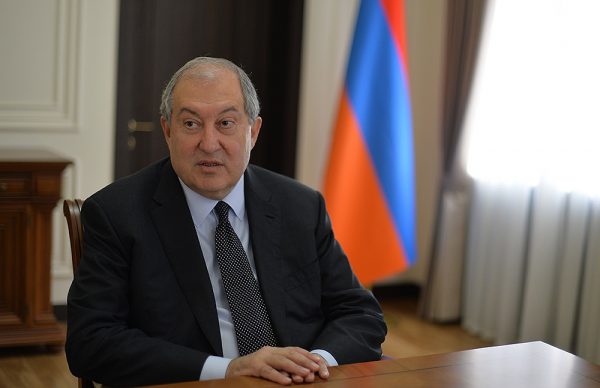 Ermənistan prezidenti: “Baş verənlər haqqında mətbuatdan xəbər tutumuşam”