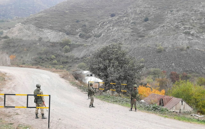 Sülhməramlılar Laçın dəhlizini nəzarətə götürdü Sülhməramlılar Laçın dəhlizini nəzarətə götürdü