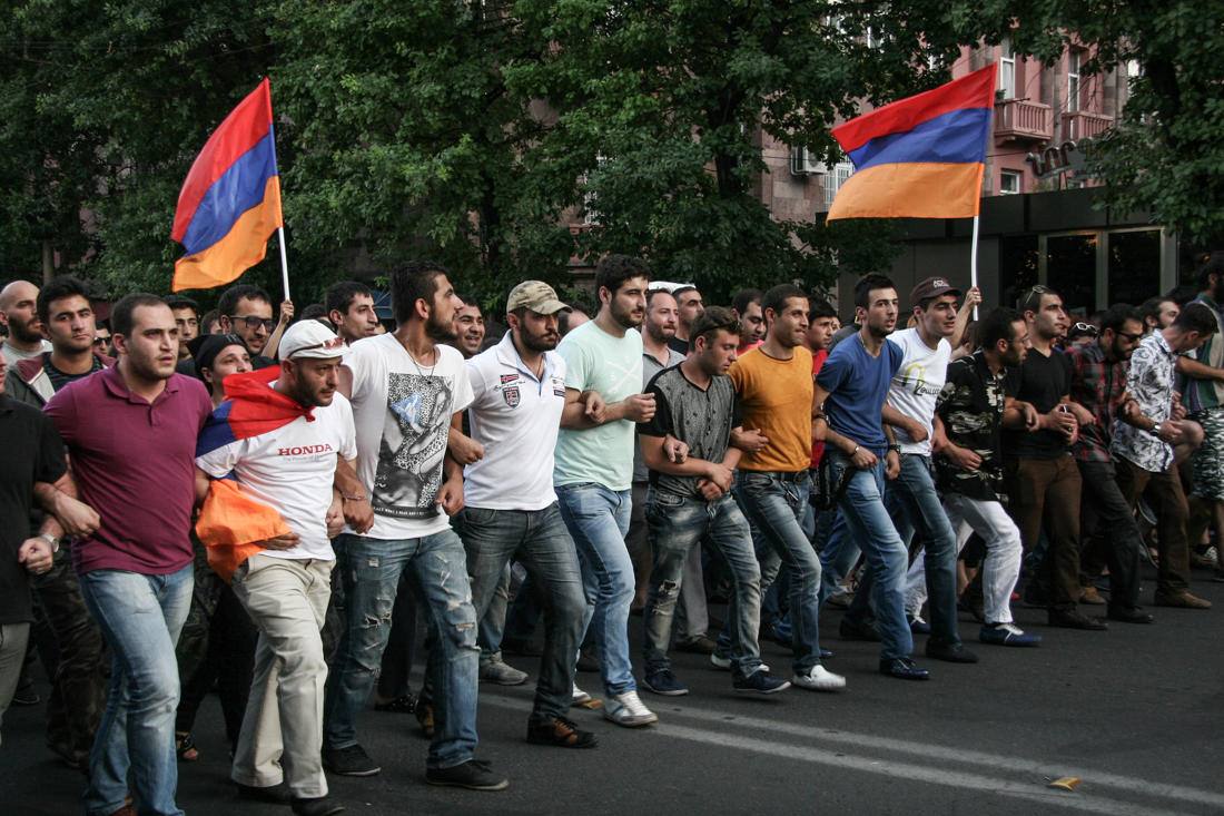 Ermənistanda etiraz aksiyasının fəalları saxlanılıb