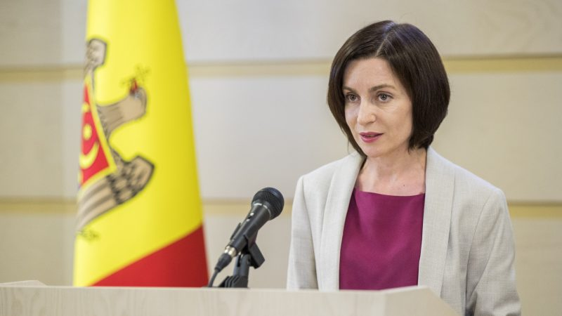 Moldova prezidenti hökuməti istefaya çağırdı