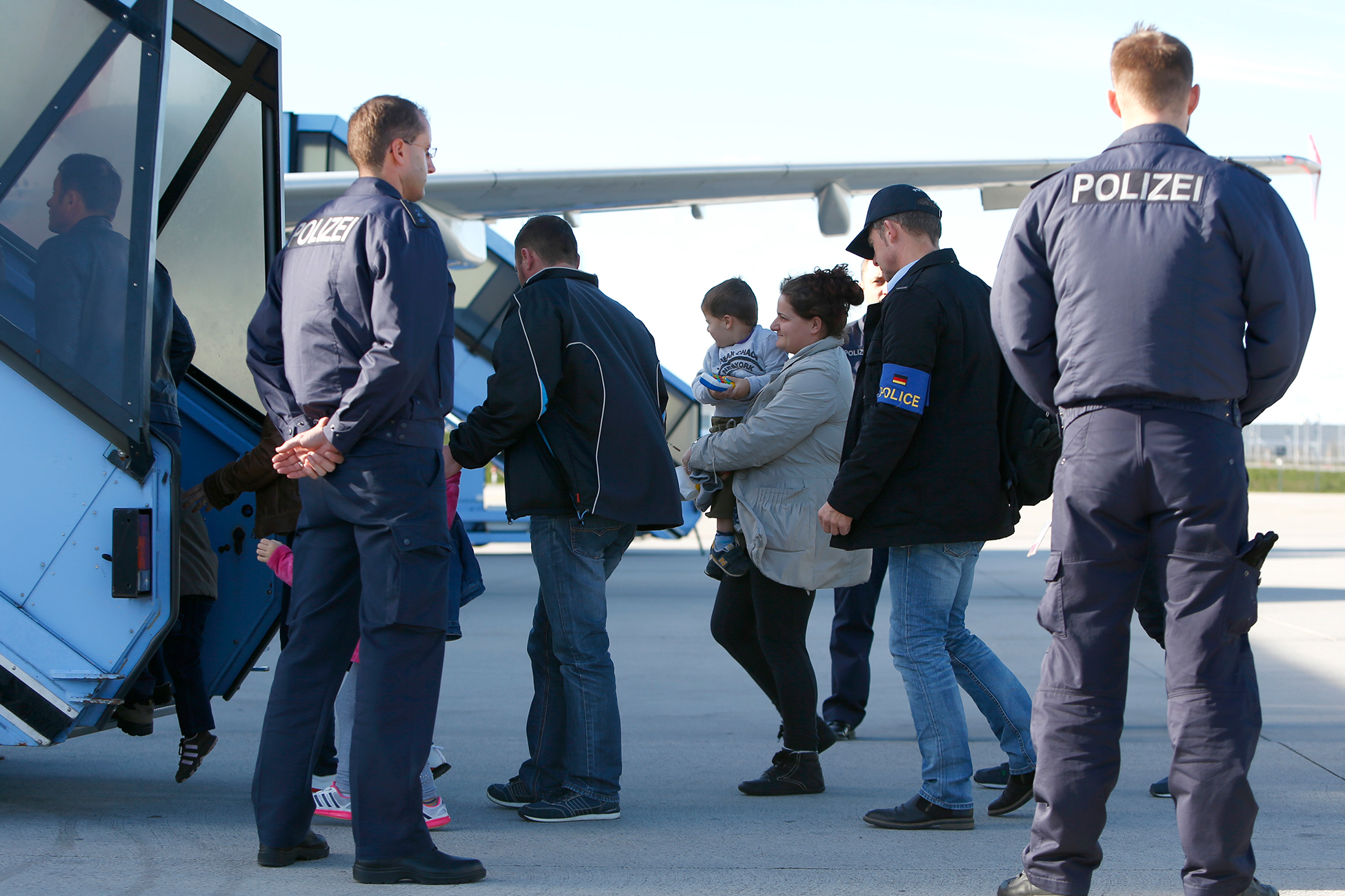 12 nəfər azərbaycanlı Almaniyadan deportasiya olunub