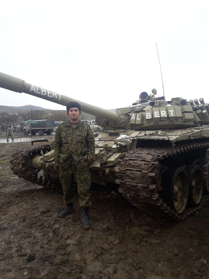 Albert Aqarunovun tankı yenidən Orduda - FOTO