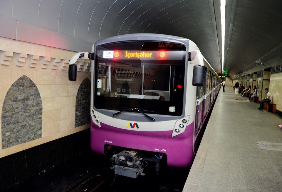 Metronun fəaliyyətinə qoyulan məhdudiyyət uzadıldı Metronun fəaliyyətinə qoyulan məhdudiyyət uzadıldı
