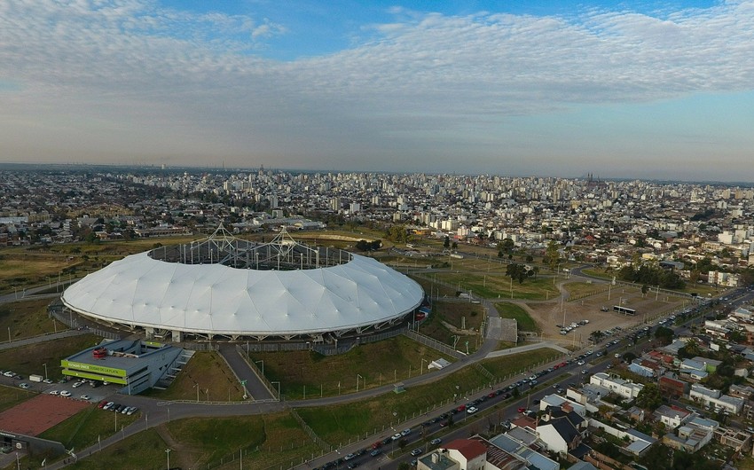 Bu stadiona Maradonanın adı veriləcək 