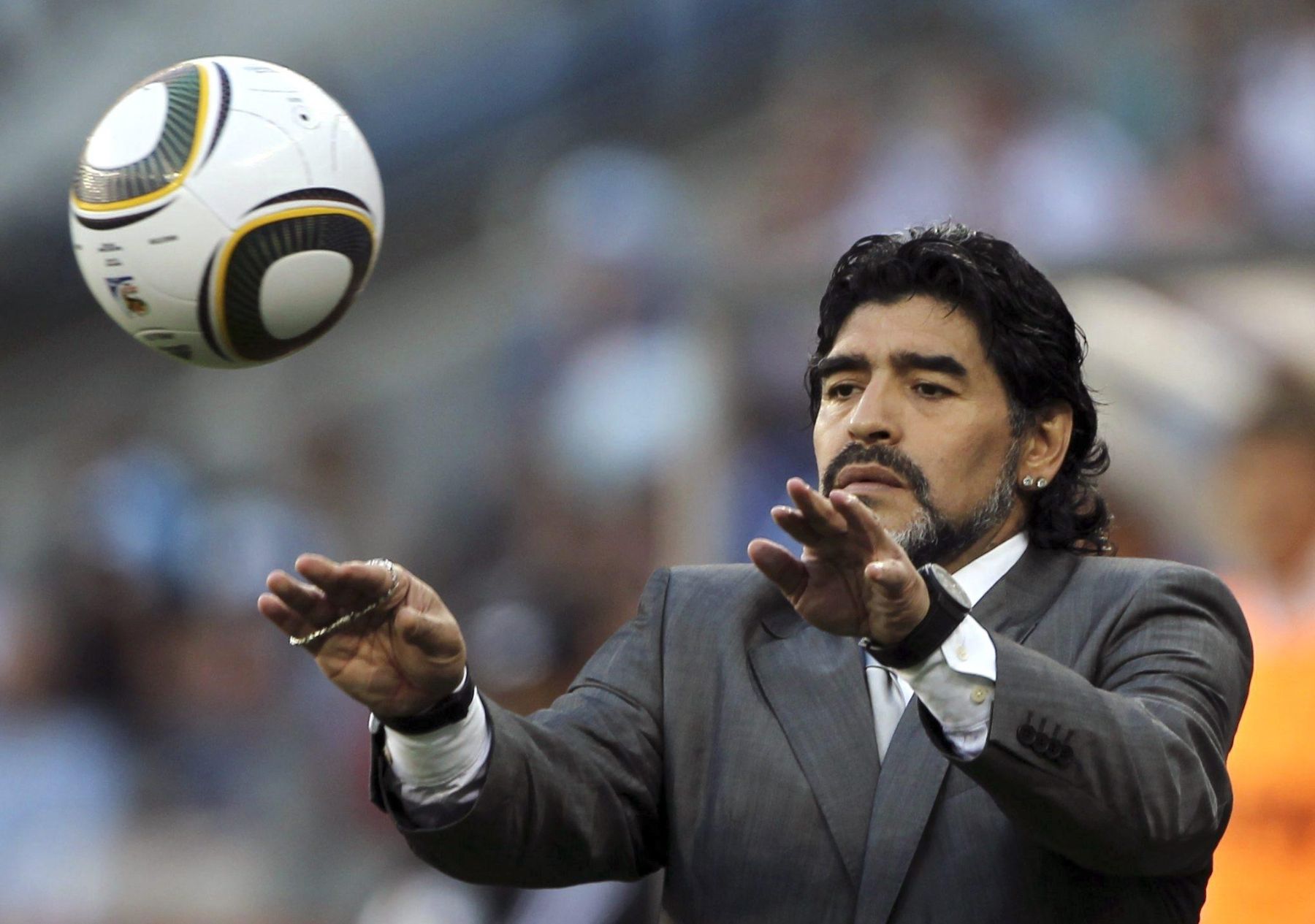 Argentinada futbolçu Maradonanın qızı olduğunu iddia etdi