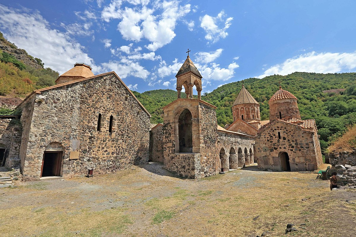 Alban-Udin dini icması Xudavəng monastırında ibadət edəcək