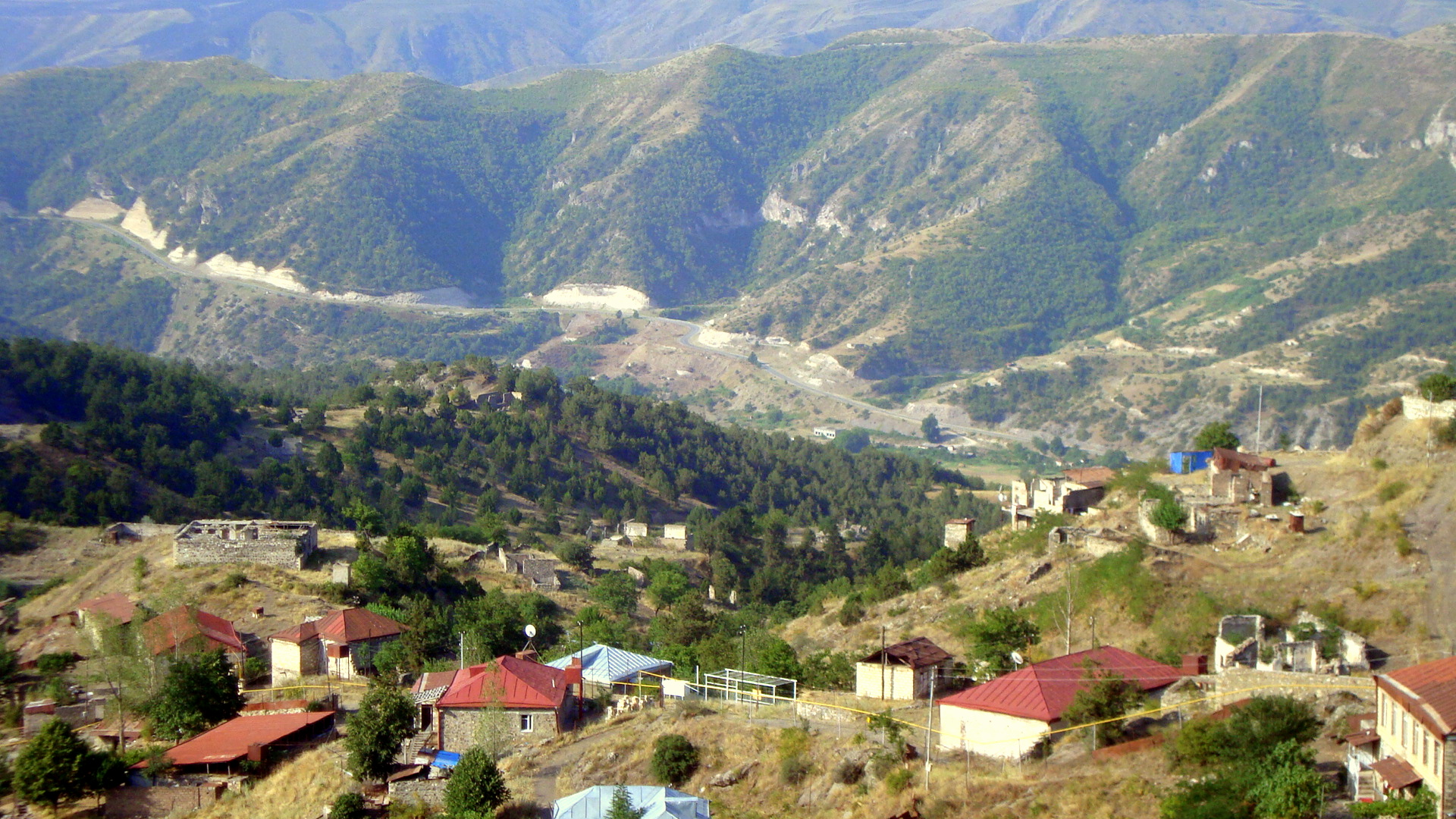 Laçın, ya da Kəlbəcərdə beynəlxalq hava limanı tikiləcək