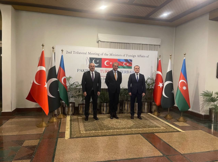 Azərbaycan, Türkiyə, Pakistan XİN başçıları bəyənnamə imzaladı