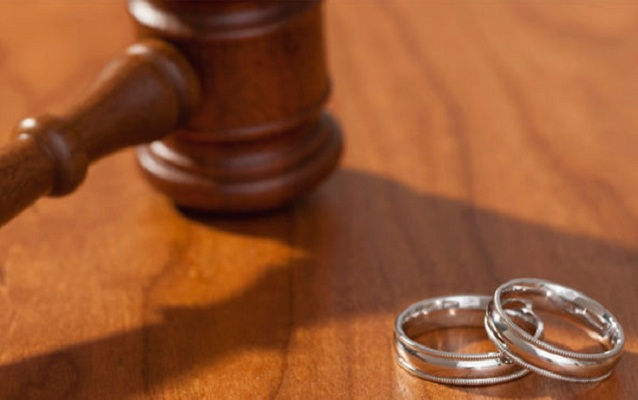 Bir ildə 13 mindən çox boşanma qeydə alınıb