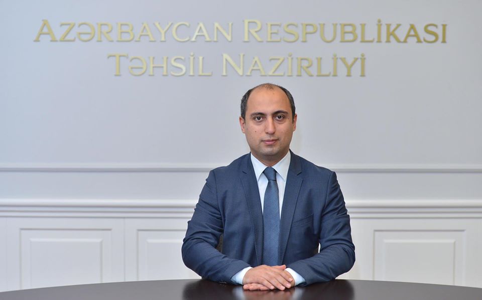 Nazir teledərslərin hazırlanmasına görə müəllimlərə təşəkkür etdi