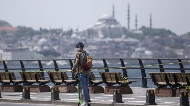 Türkiyədə koronavirusdan daha 71 nəfər öldü - FOTO