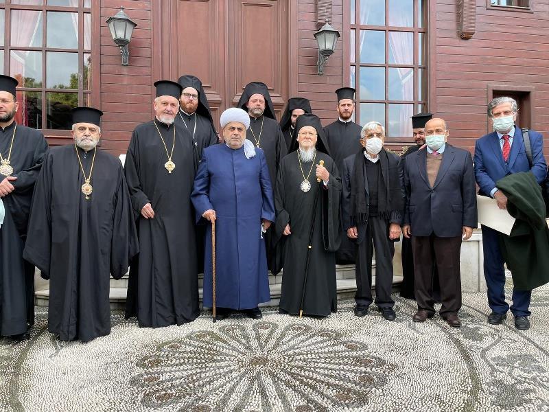 Allahşükür Paşazadə İstanbulda Patriarx Varfolomey ilə görüşdü