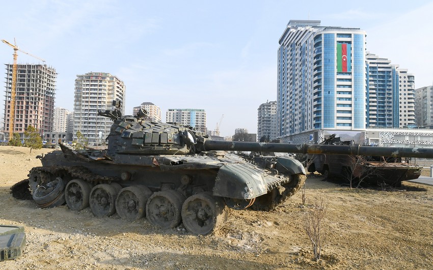 Rusiyanın hərbi texnikası ilə Hərbi Qənimətlər Parkında tanış olmaq mümkündür - POLİTOLOQ  