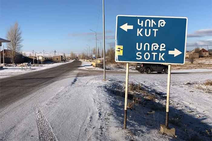 Zod qızıl yatağının bir qrup əməkdaşı yolu bağladı – Ermənilər nəyə etiraz edirlər?