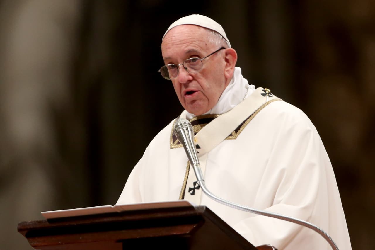 Roma Papasından Qüds açıqlaması: “Narahatlıqla izləyirəm”