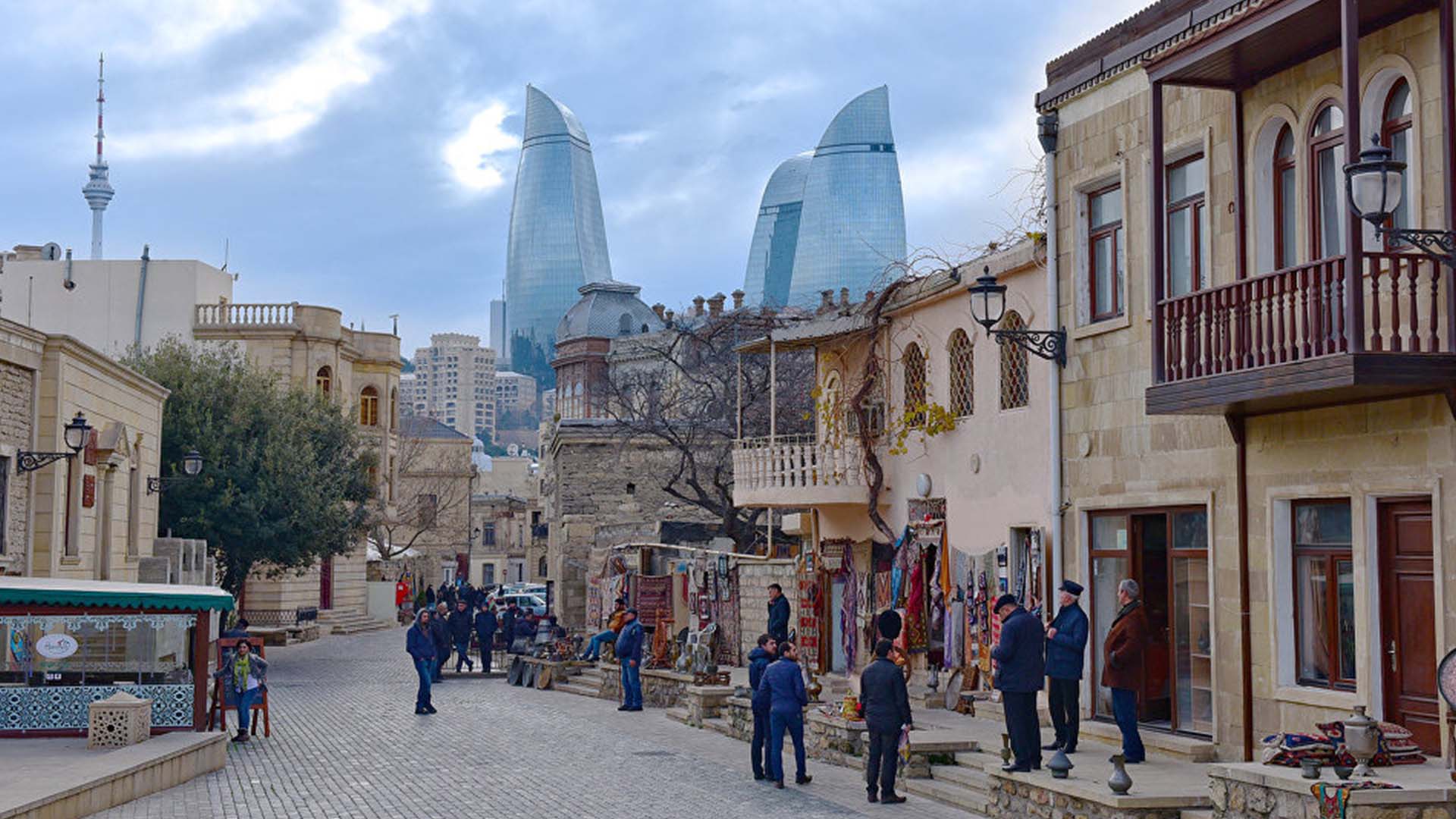 “Sərhədləri tez açmaq, turistləri ölkəmizə cəlb etmək lazımdır” – DEPUTATDAN TƏKLİF