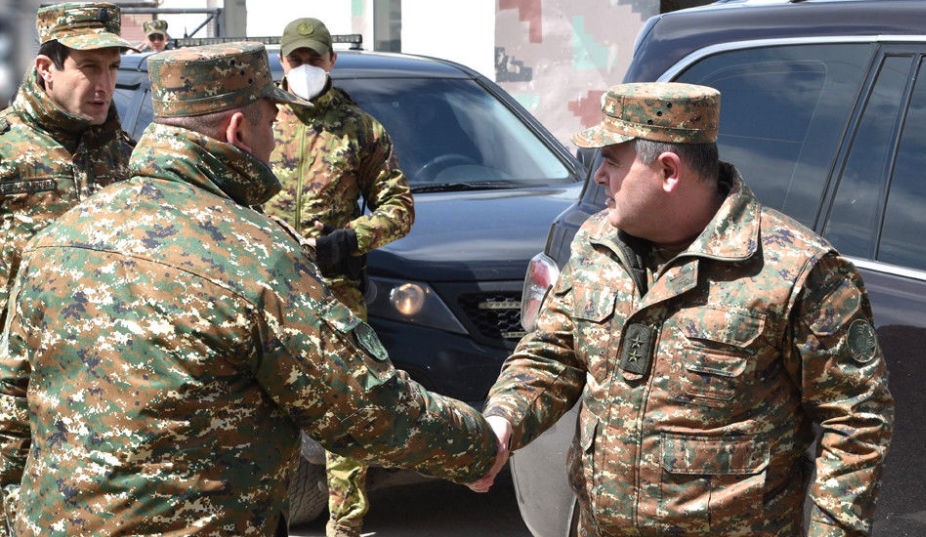 Ermənistan Müdafiə Nazirliyində XAOSDUR – “Boz kardinal” kimdir?