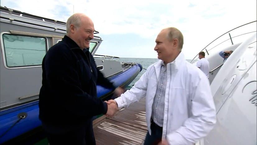 Putin və Lukaşenko dəniz səyahətində - VİDEO