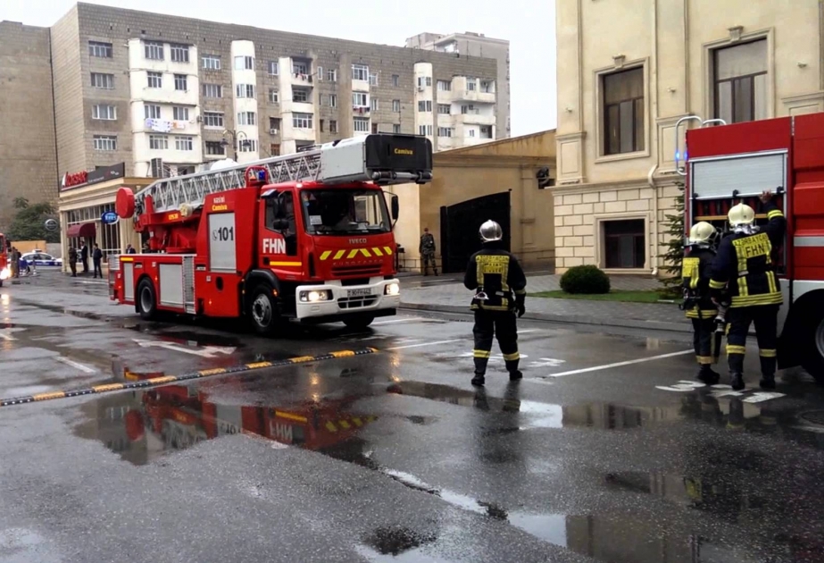 Bakıda çay evində yanğın oldu