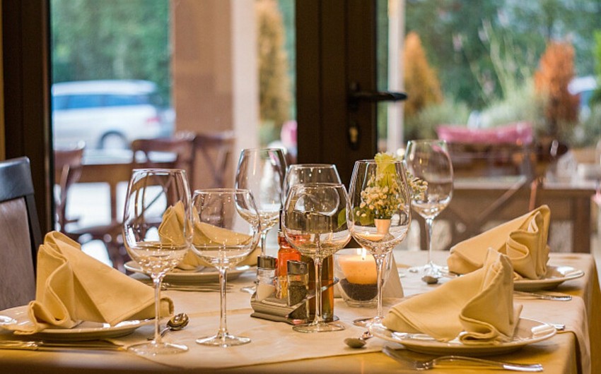 Bakıda karantin qaydalarını pozan restoranın icarədarı cərimələndi