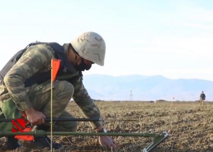 Onlar minalanmış ərazilərə keçmək istədilər