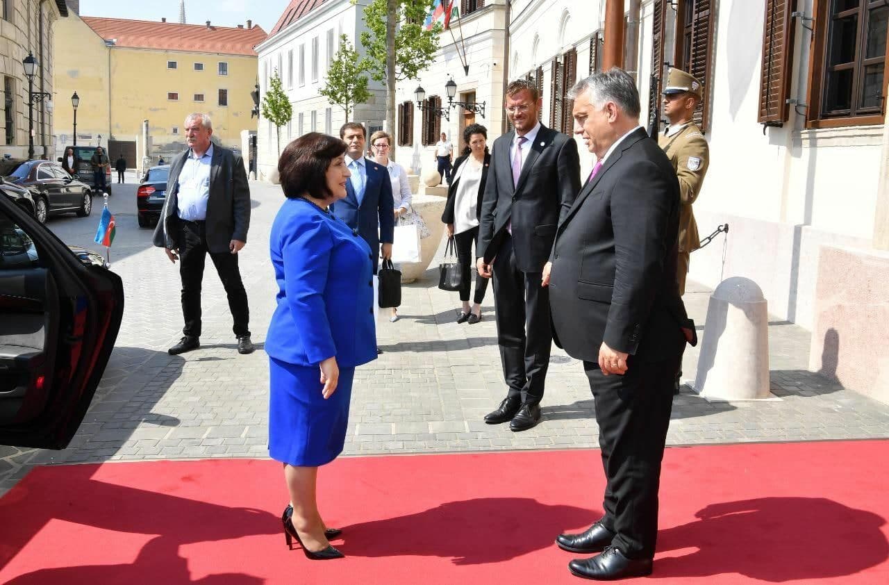 Sahibə Qafarova Orbanla görüşdü - FOTO