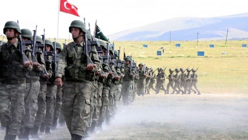 Türkiyə İranla sərhədə 20 min hərbçi yolladı - PUA-lar səmada