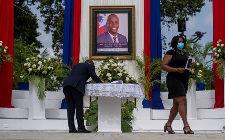 Haiti prezidenti dəfn edildi - VİDEO