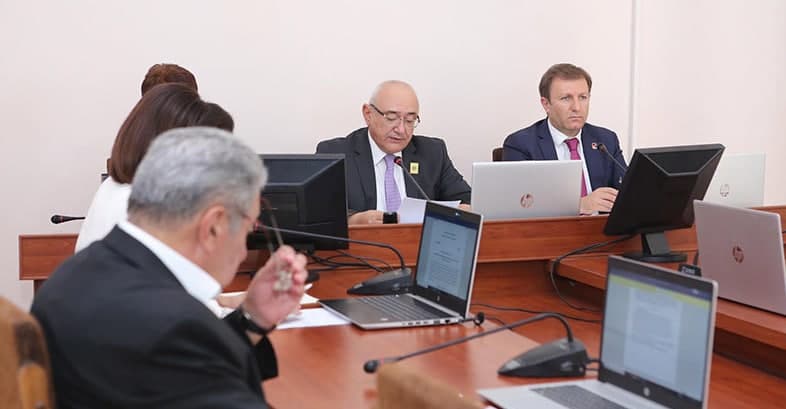 Ermənistan parlamentinin TAM TƏRKİBİ açıqlandı - ADLAR