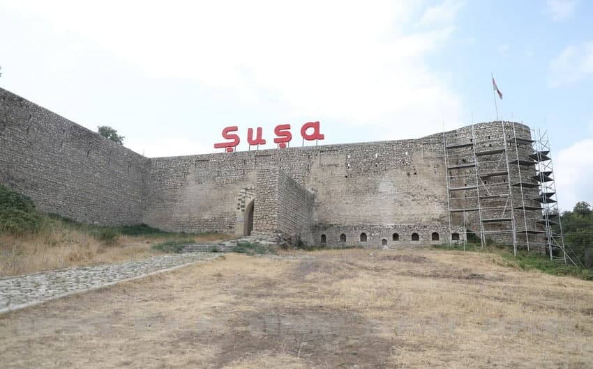 “Şuşaya səfər etdiyim üçün çox xoşbəxtəm” - Maykl Ceksonun vokalçısı - FOTO