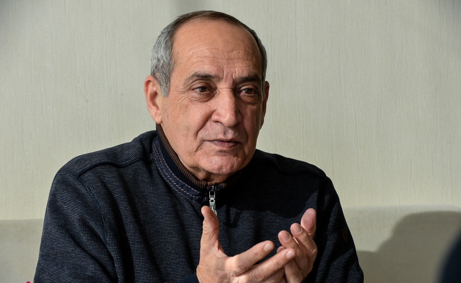 Rasim Balayev QƏZƏBLƏNDİ – “Bu cür biqeyrətlik olmaz” Rasim Balayev QƏZƏBLƏNDİ – “Bu cür biqeyrətlik olmaz”