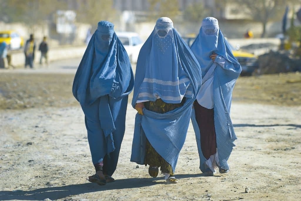 “Taliban”dan qadınlarla bağlı AÇIQLAMA