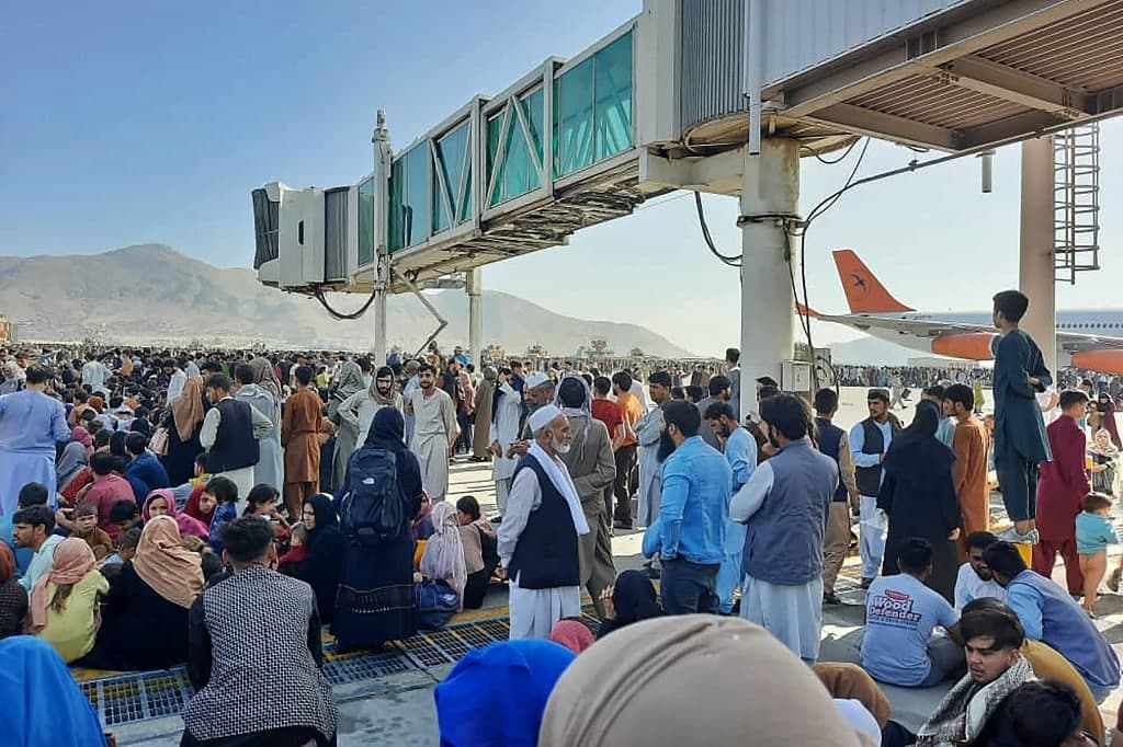 Kabil aeroportunda atışma nəticəsində 40 nəfər həlak olub