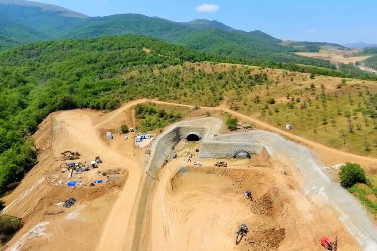 Şuşa yolunda 5.1 km-lik tunelin tikintisi belə davam etdirilir - VİDEO