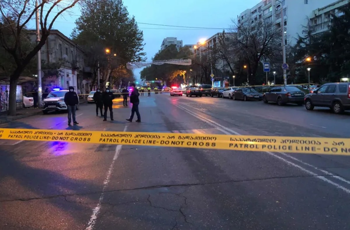 Tbilisidə qarşıdurma: 3 yeniyetmə bıçaqlandı
