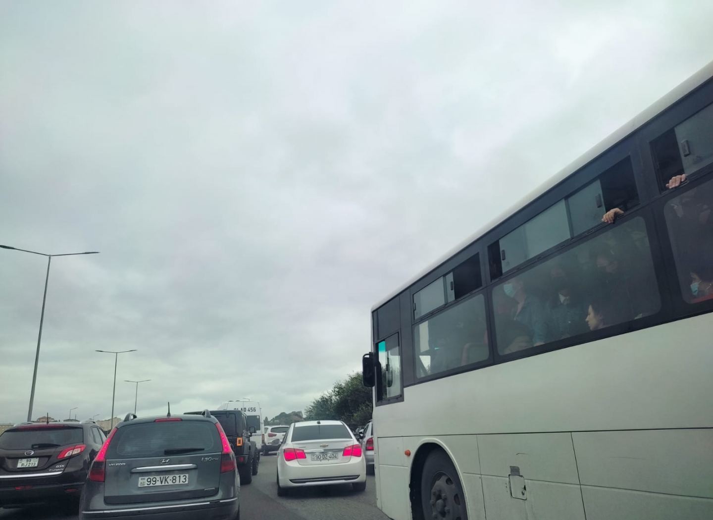 Bakı-Sumqayıt yolunda uzun tıxac, hərəkət MƏHDUDLAŞDIRILDI - FOTO