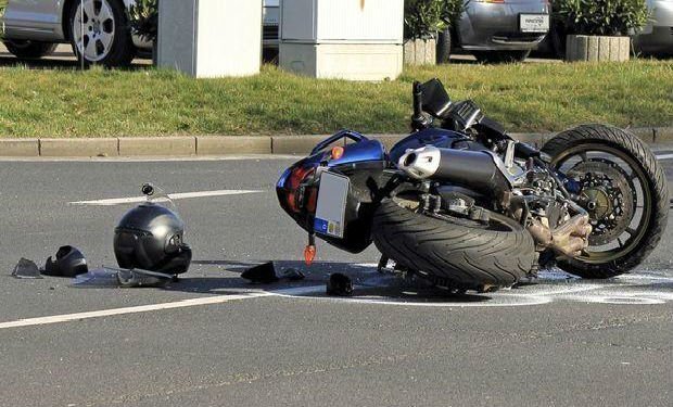 Bakıda 20 yaşlı motosikletçini avtomobil vurdu