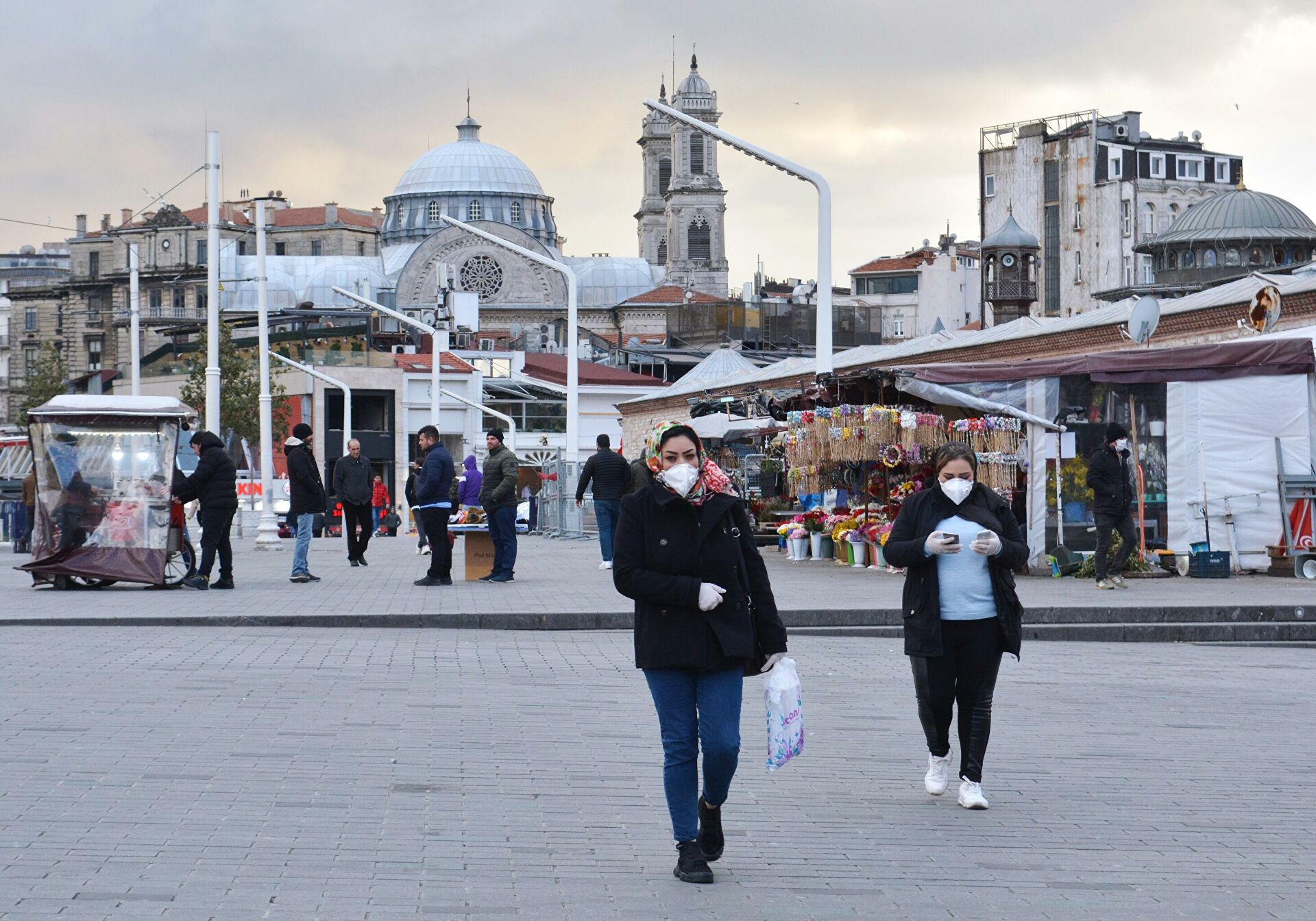 Daha 201 nəfər koronavirusdan öldü - Türkiyədə SON VƏZİYYƏT