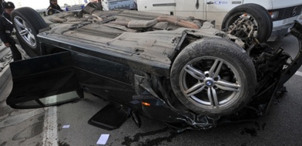 Goranboyda avtomobil aşdı, sürücü yaralandı