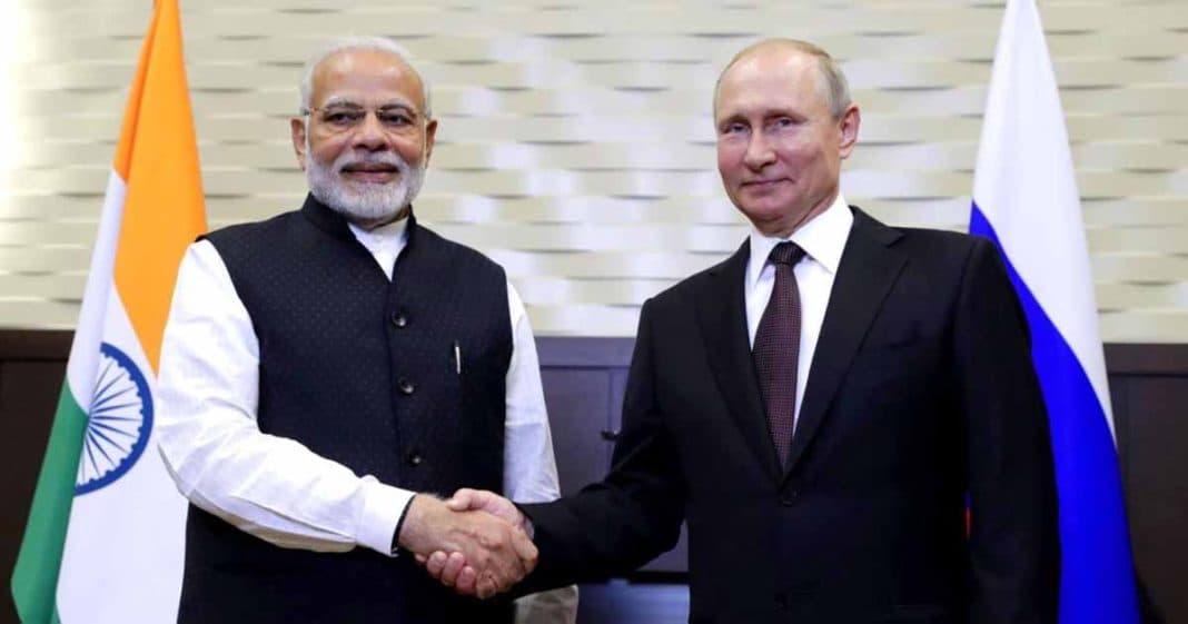 Putin Hindistana getdi
