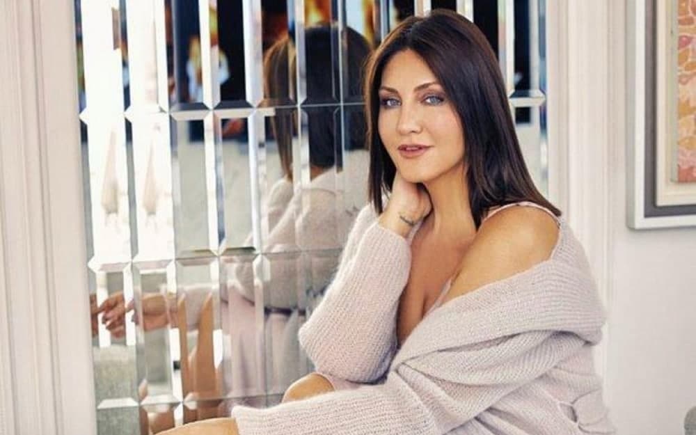 Sibel Canın 200 minlik boyunbağısı - FOTO