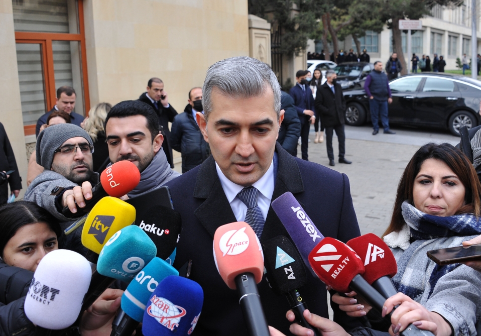 Azərbaycanda yaşayan əcnəbilərin sayı AÇIQLANDI Azərbaycanda yaşayan əcnəbilərin sayı AÇIQLANDI