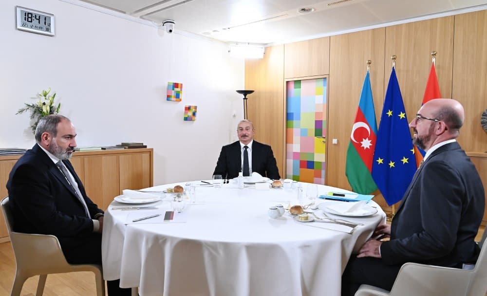 ABŞ Azərbaycan və Ermənistan liderlərinin Brüssel görüşünü dəstəklədi - FOTO
