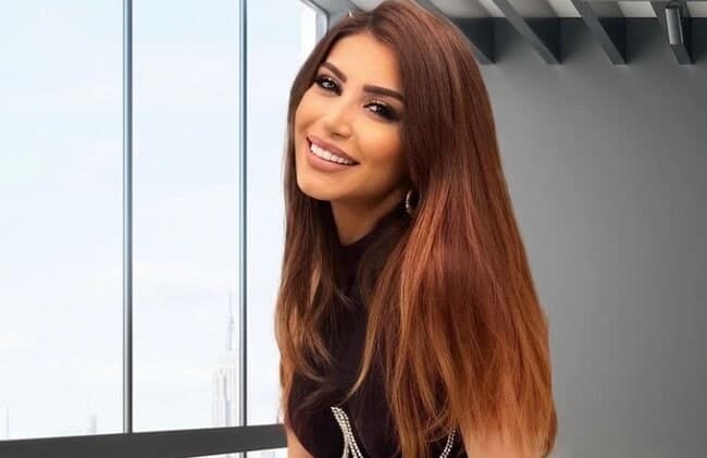 Aparıcı Nərgiz görünüşü ilə GÖZ OXŞADI - FOTO Aparıcı Nərgiz görünüşü ilə GÖZ OXŞADI - FOTO