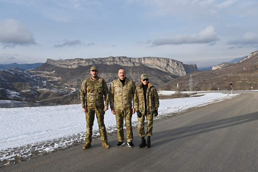 İlham Əliyev, Mehriban Əliyeva və ailə üzvləri Şuşaya getdilər - YENİLƏNİB-FOTO/VİDEO