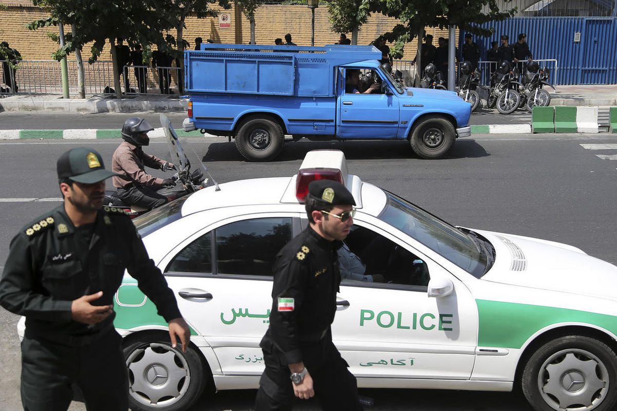 İranda polisin əhaliyə qarşı misli görünməmiş VƏHŞİLİYİ – ANBAAN VİDEO