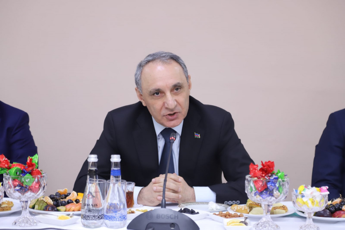 Kamran Əliyev veteran və pensiyaya çıxmış prokurorlarla görüşdü - FOTO