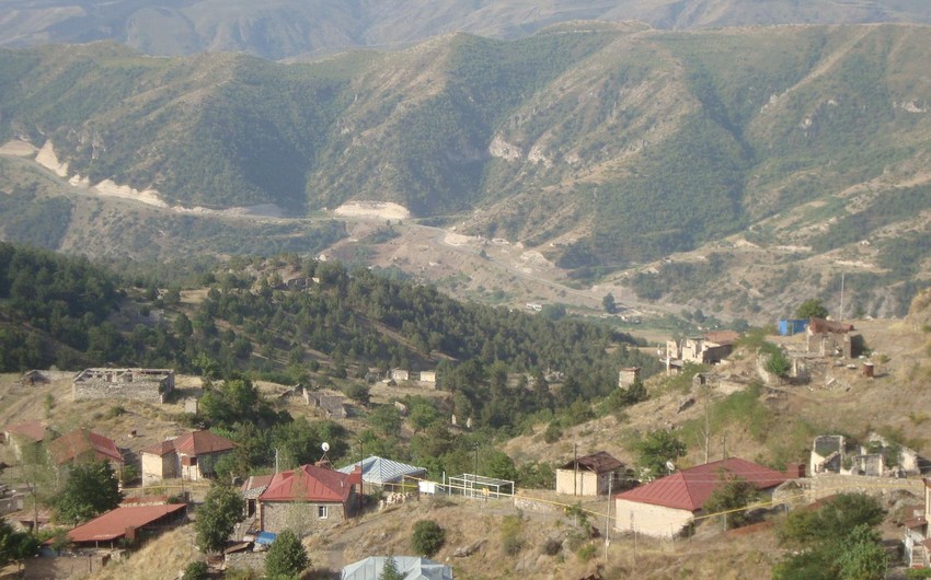 Daha bir erməni yolu azaraq Azərbaycan ərazisinə keçdi - FOTO