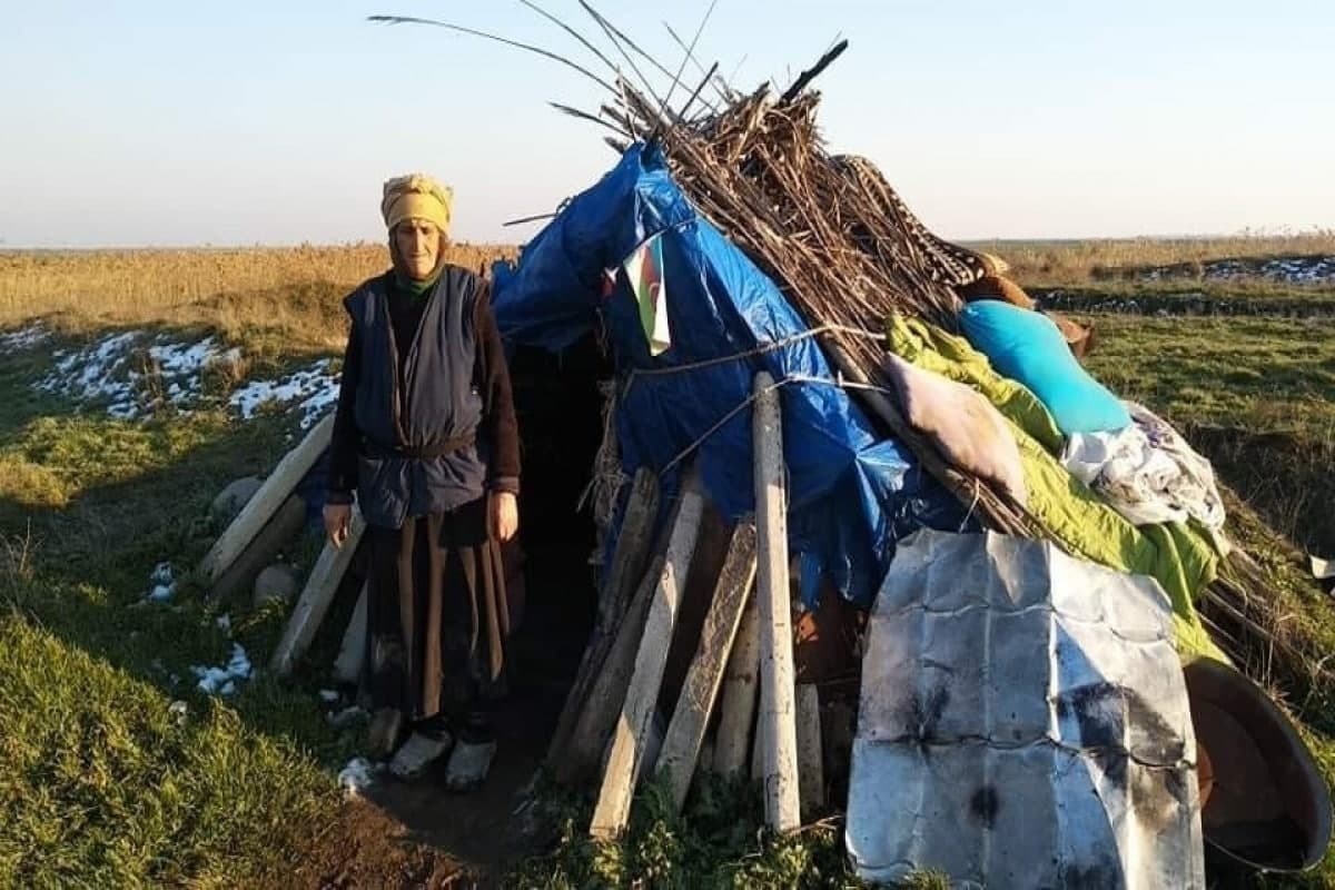 Baxımsız yaşayan tənha qadın xəstəxanaya yerləşdirildi