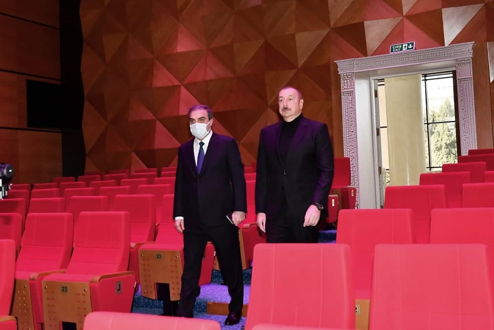 İlham Əliyev Dövlət Dram Teatrının yeni binasının açılışında